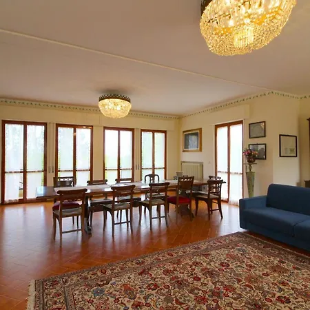 Quattro Mori Villa *